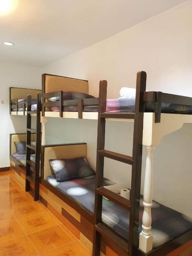 Park Vil-La Apartelle Bandar Quezon Luaran gambar
