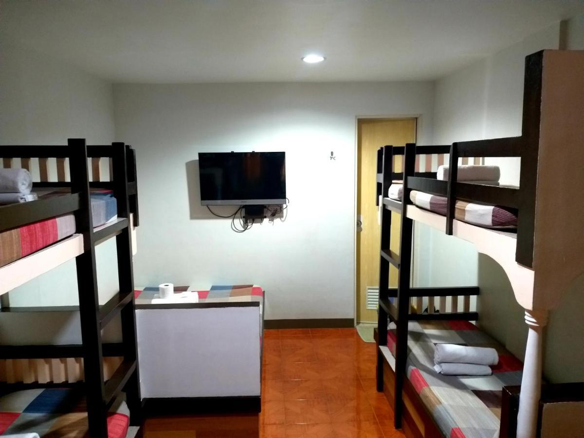 Park Vil-La Apartelle Bandar Quezon Luaran gambar